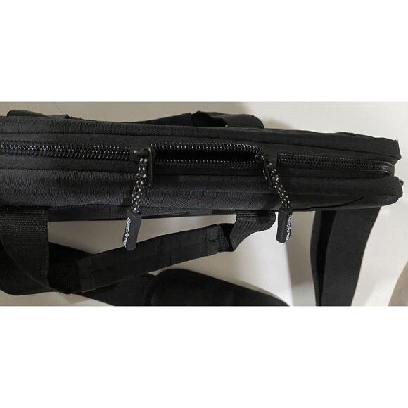 Bump Armor Laptop Protection Carry Shoulder Bag Size 10" X 13.5" x 1" - Picture 8 of 11